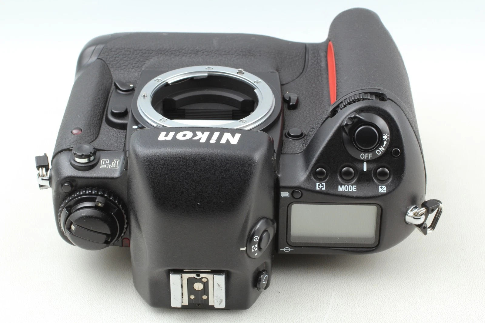 Nikon F5