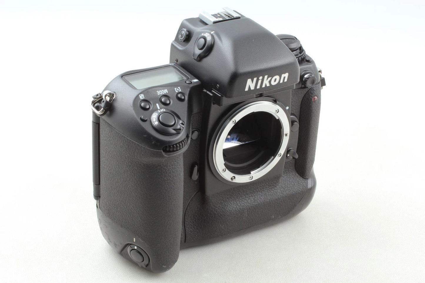 Nikon F5